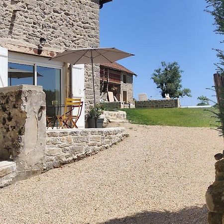 Gite Dans Ancien Moulin Sainte-Helene  외부 사진